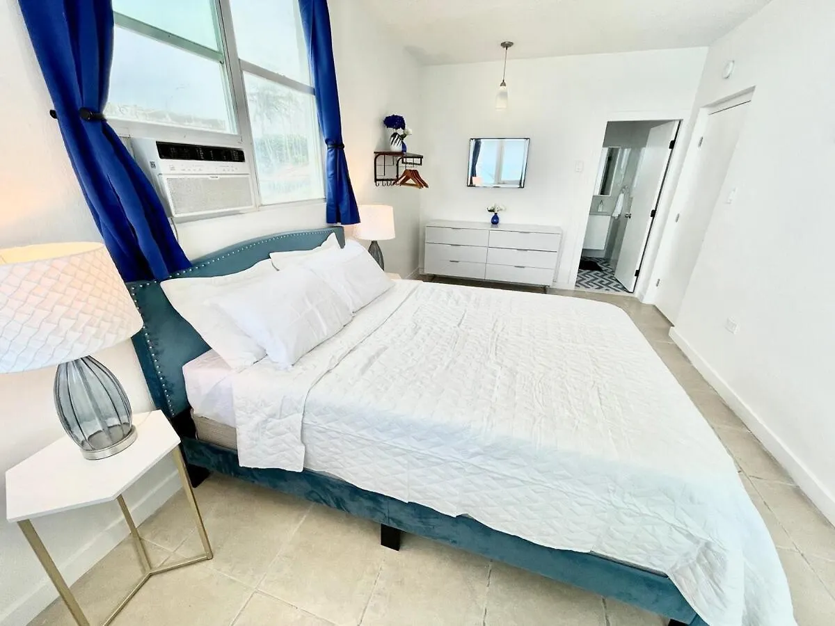 Apartment Island Dream Beach Front Condo With Pool Dorado