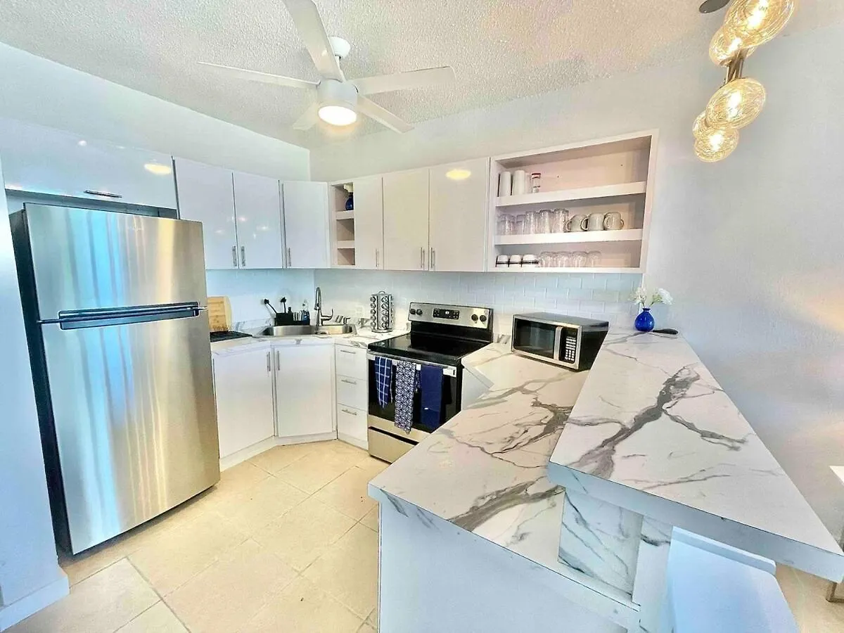 Apartment Island Dream Beach Front Condo With Pool Dorado