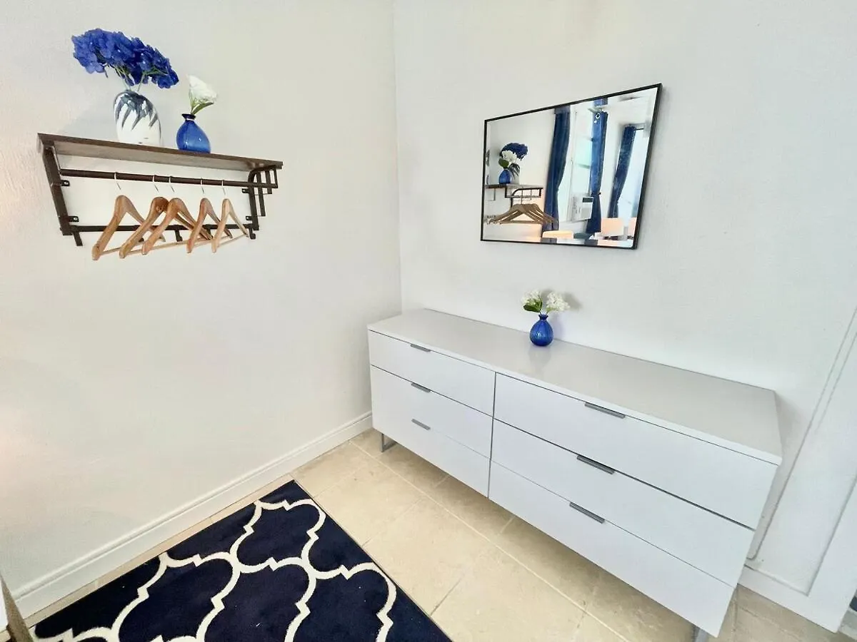 Island Dream Beach Front Condo With Pool Dorado